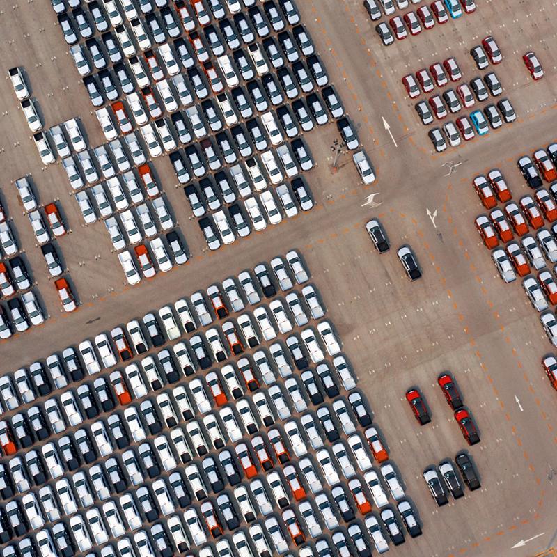 Een uitgebreide kijk op GPS -volgplatforms voor bedrijven in 2025